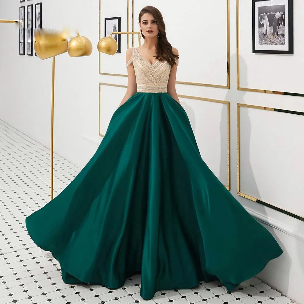 Vestido de Festa Luxo com Manga Detalhada em Cristais - Modelo Especial