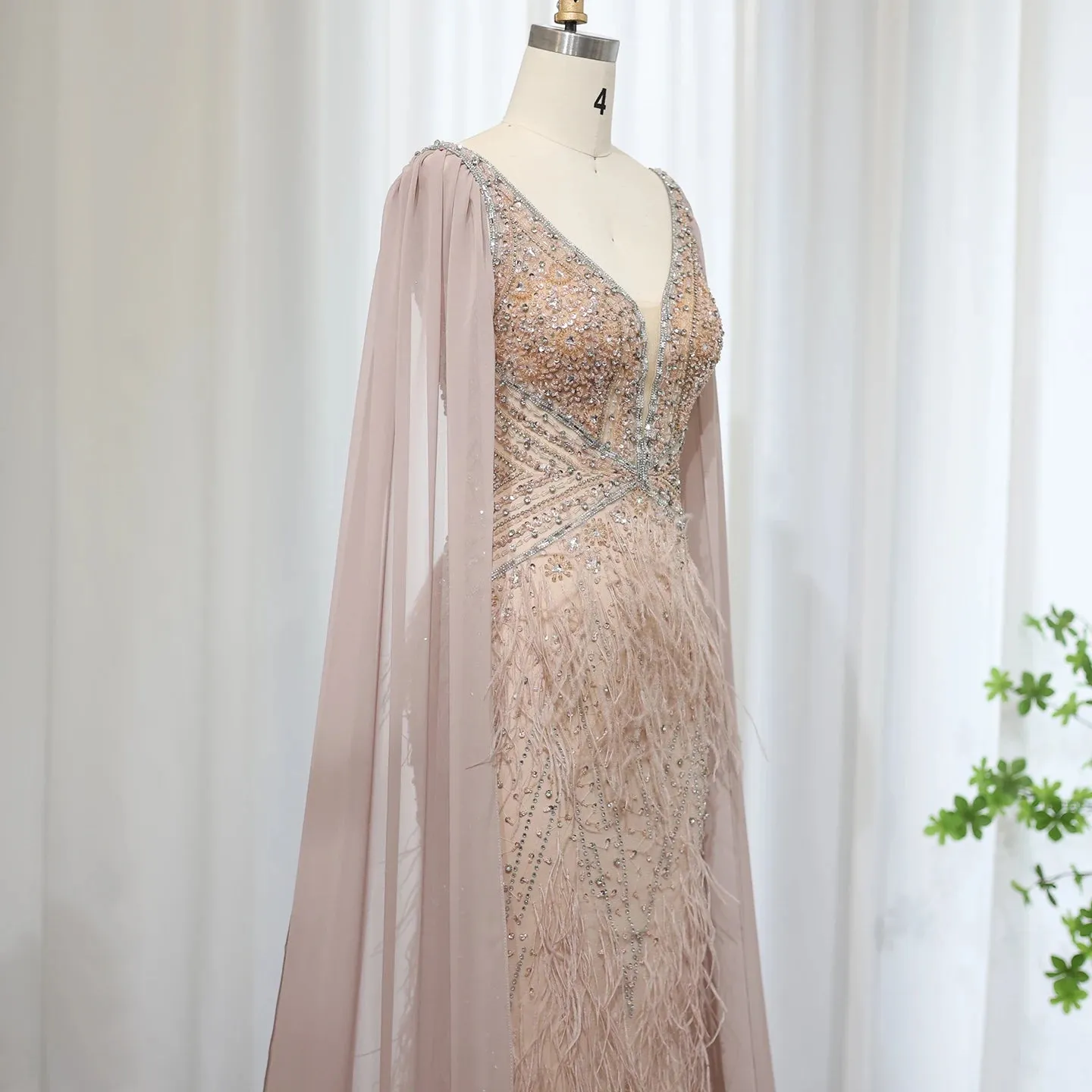 Vestido de Festa Sereia com Manga Capa Longo Exuberante - Modelo Especial