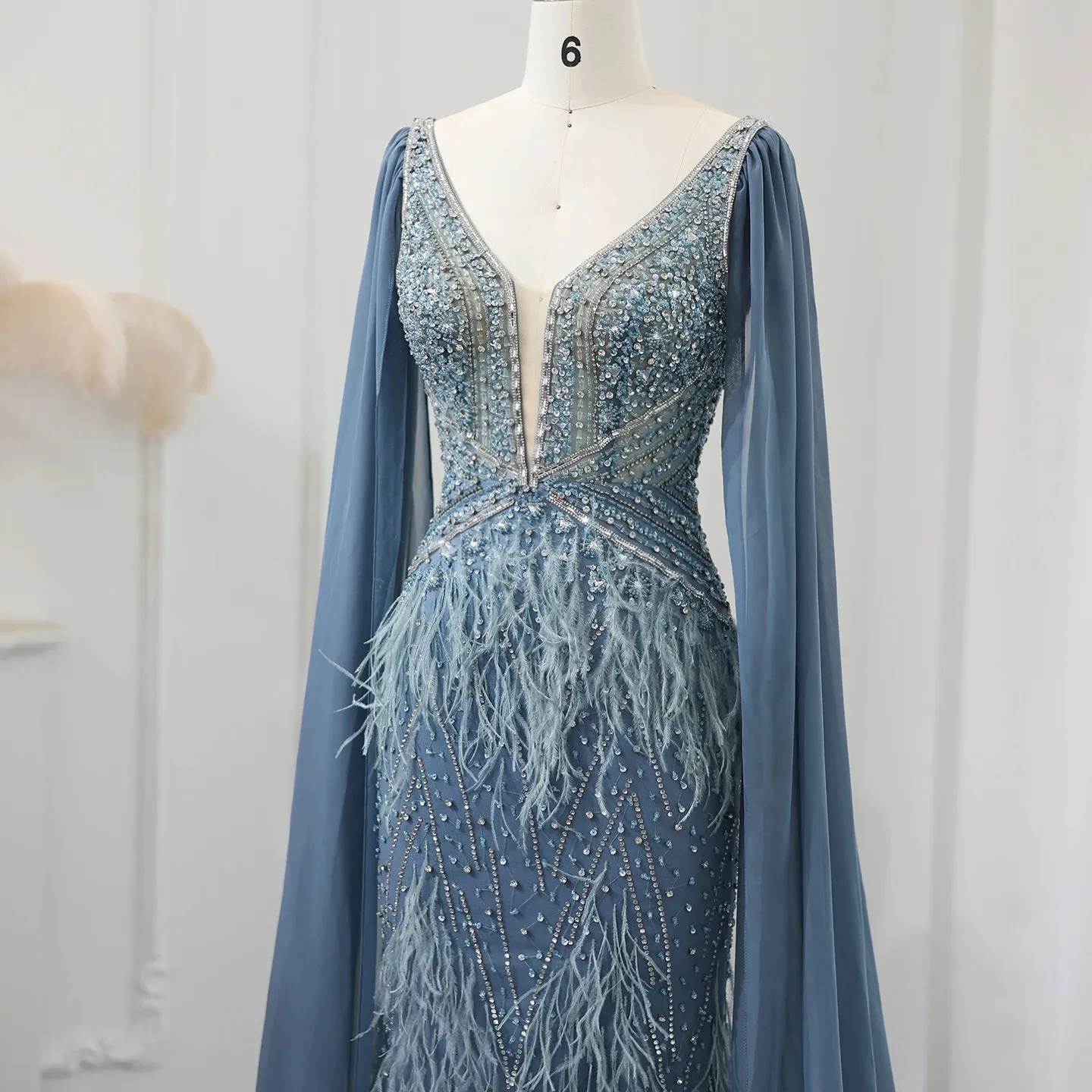Vestido de Festa Sereia com Manga Capa Longo Exuberante - Modelo Especial