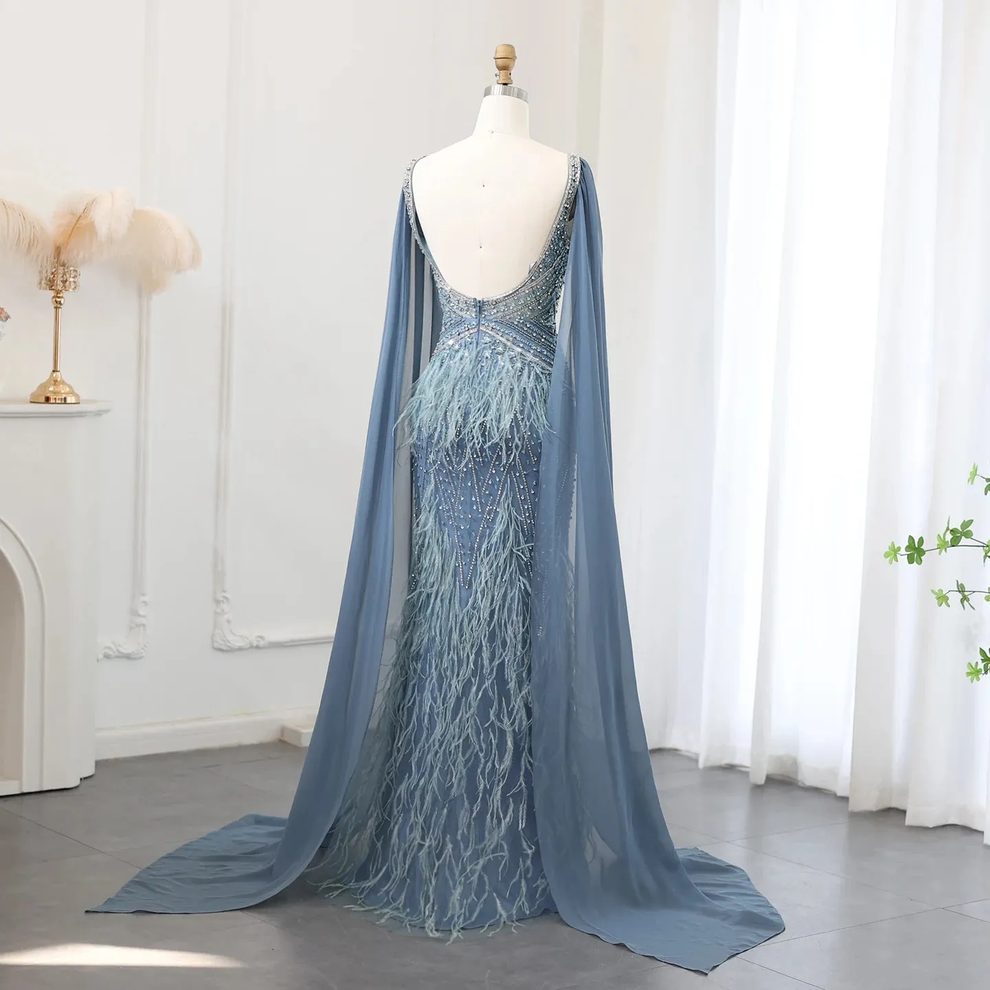 Vestido de Festa Sereia com Manga Capa Longo Exuberante - Modelo Especial