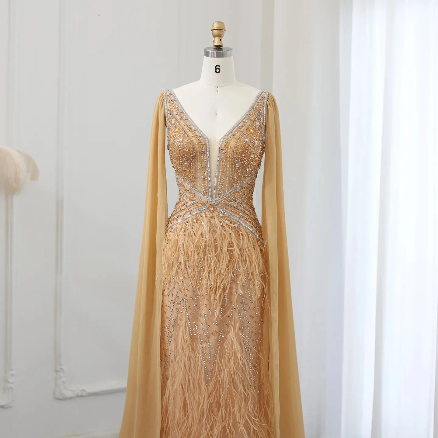 Vestido de Festa Sereia com Manga Capa Longo Exuberante - Modelo Especial