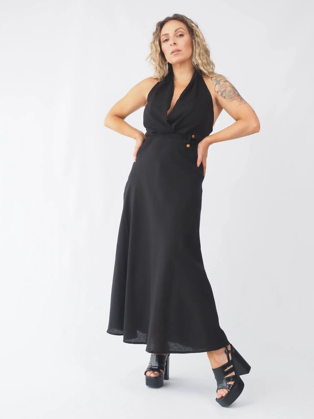 Vestido Halter Sem Costas